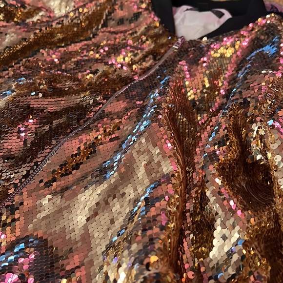 Gold sequin disco bomber jacket - Picture 5 of 8